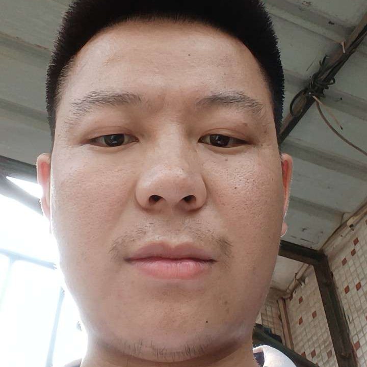 皮带演变妖娆的照片