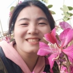 彩色凝眸小土豆的照片