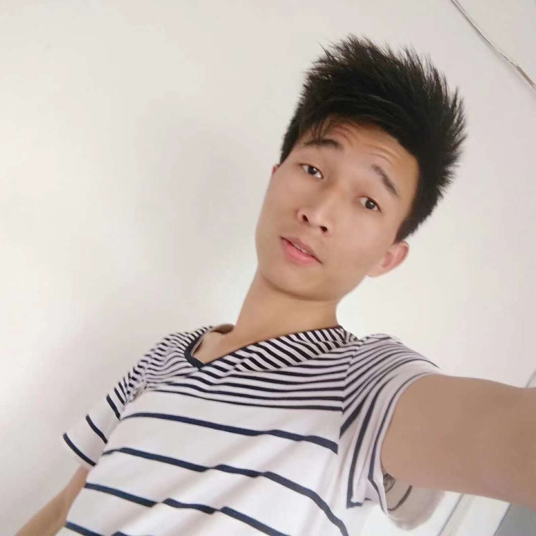 画板闻开心的照片