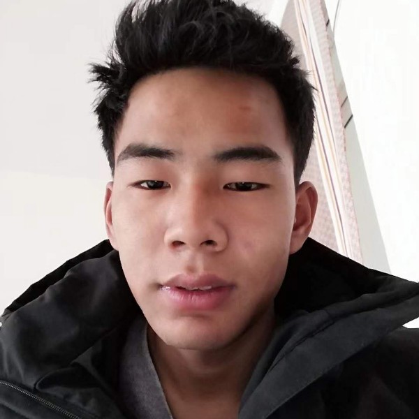阿译的照片