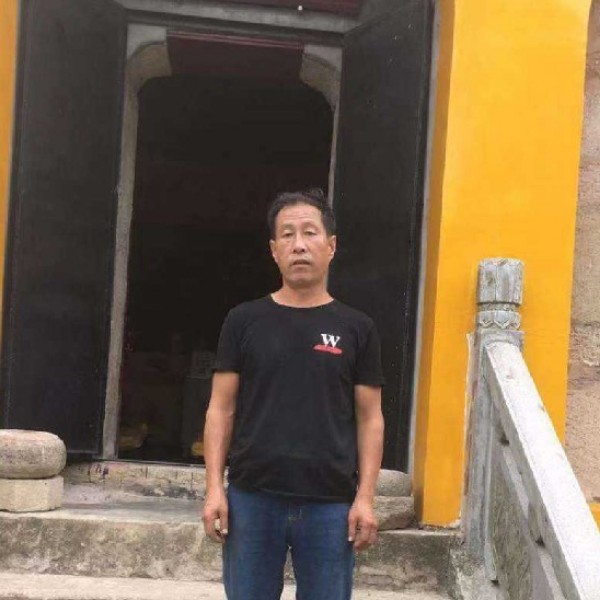 肖忠书的照片