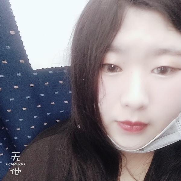 吟九歌的照片