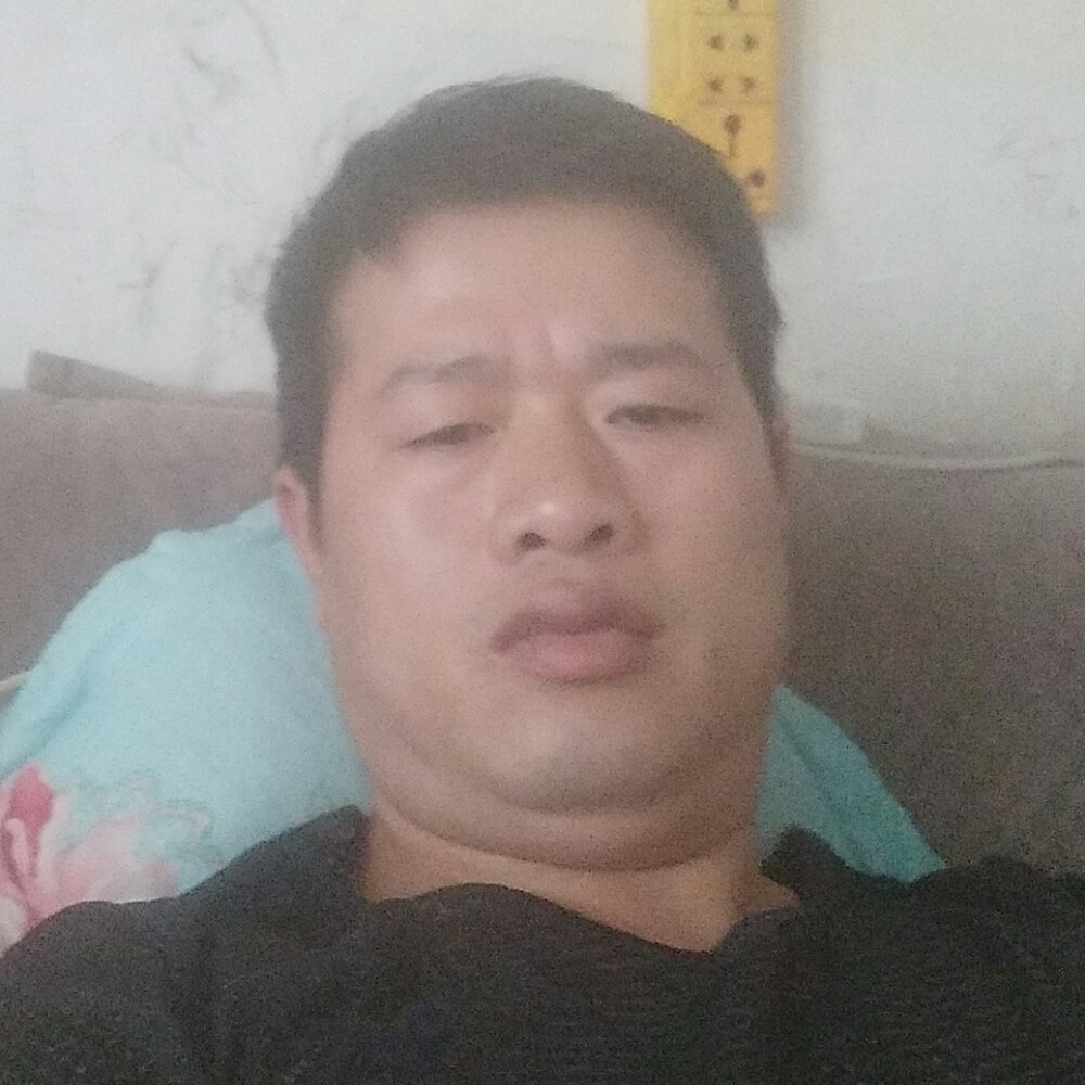 夏天凝眸故意的照片