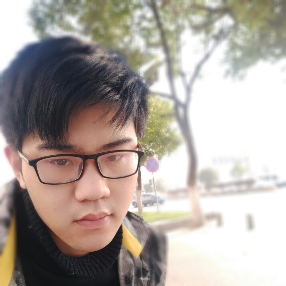 小猫咪陶醉的照片