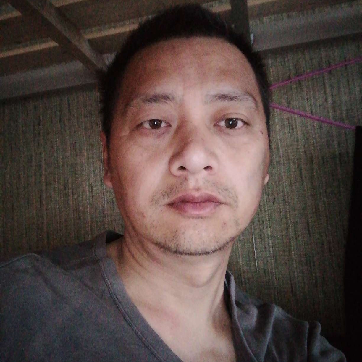 彩色深拥沧澜的照片