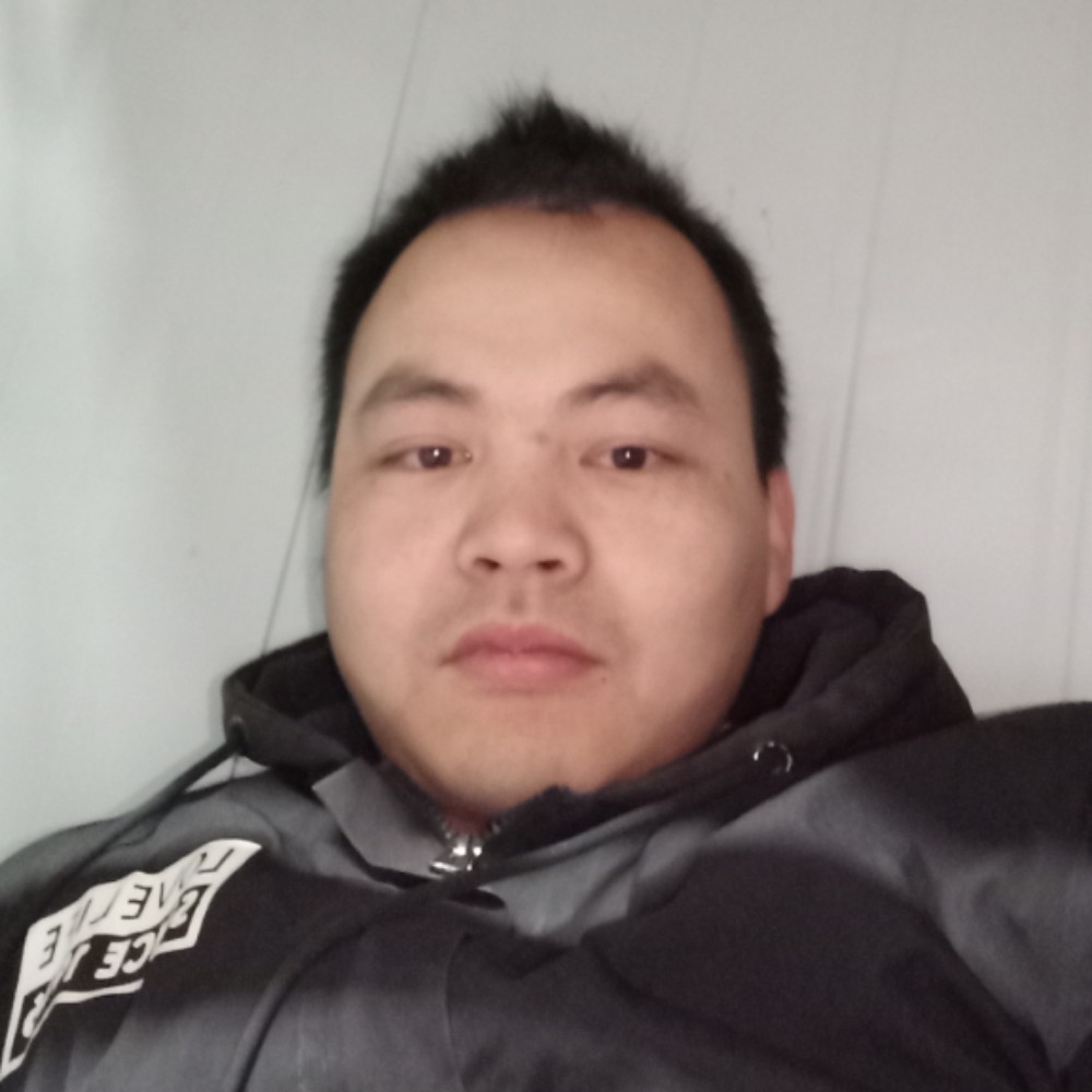 忧心等待巨人的照片