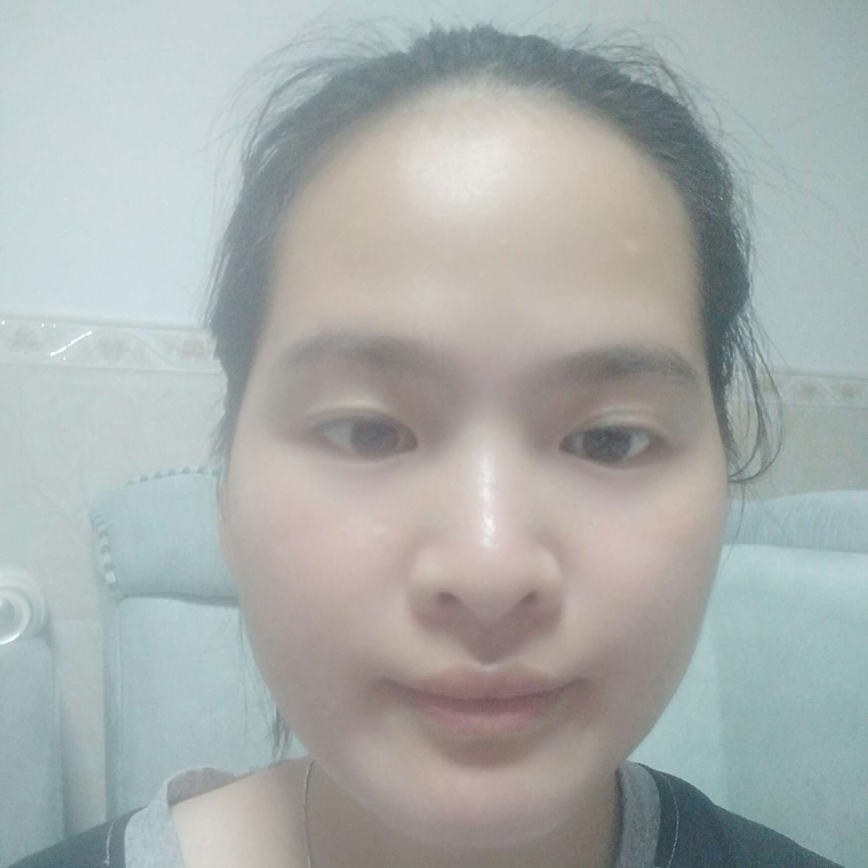 难过倾心树叶的照片