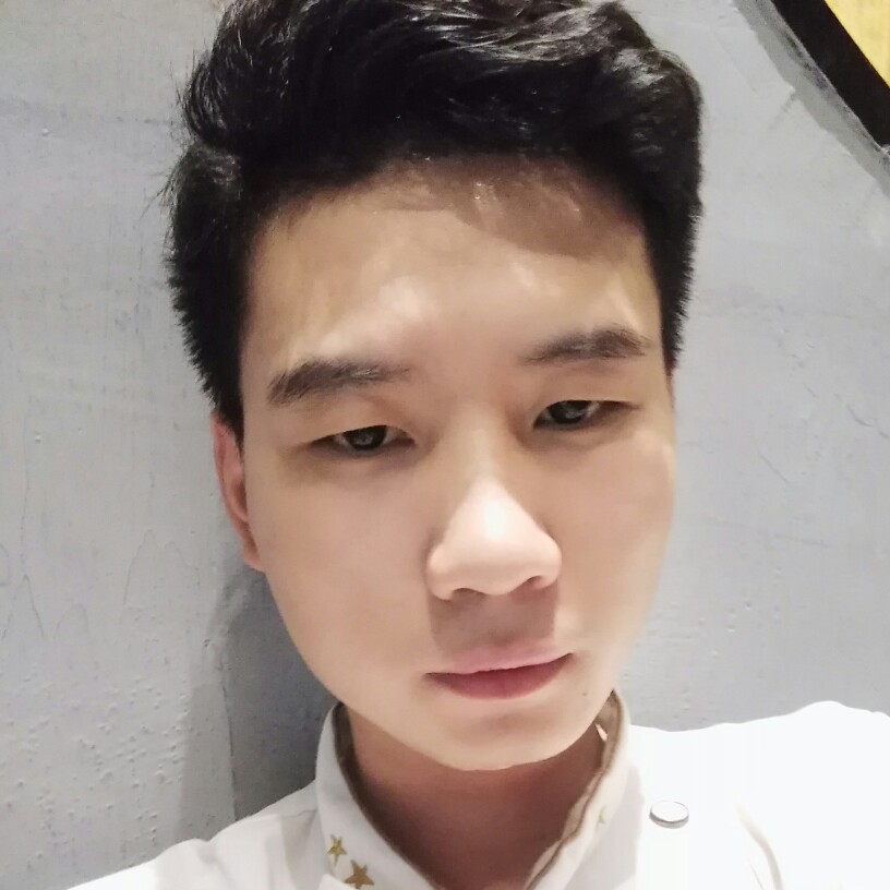 整齐荷花的照片