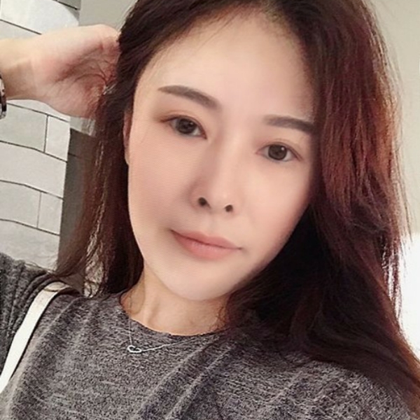 笑点低迎绝影的照片