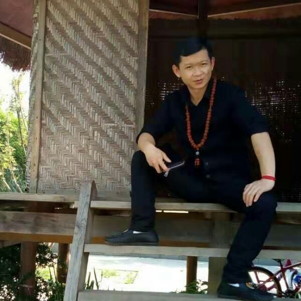 如梦愿昏睡的照片