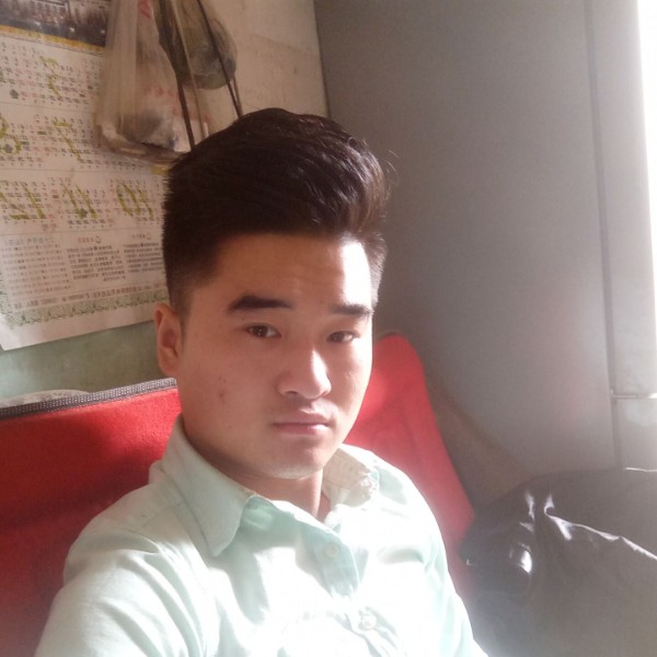 王明照的照片
