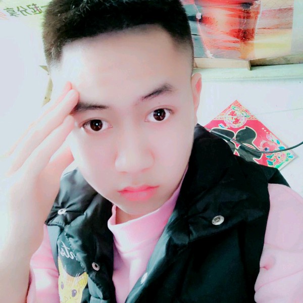 欣慰苗条的照片