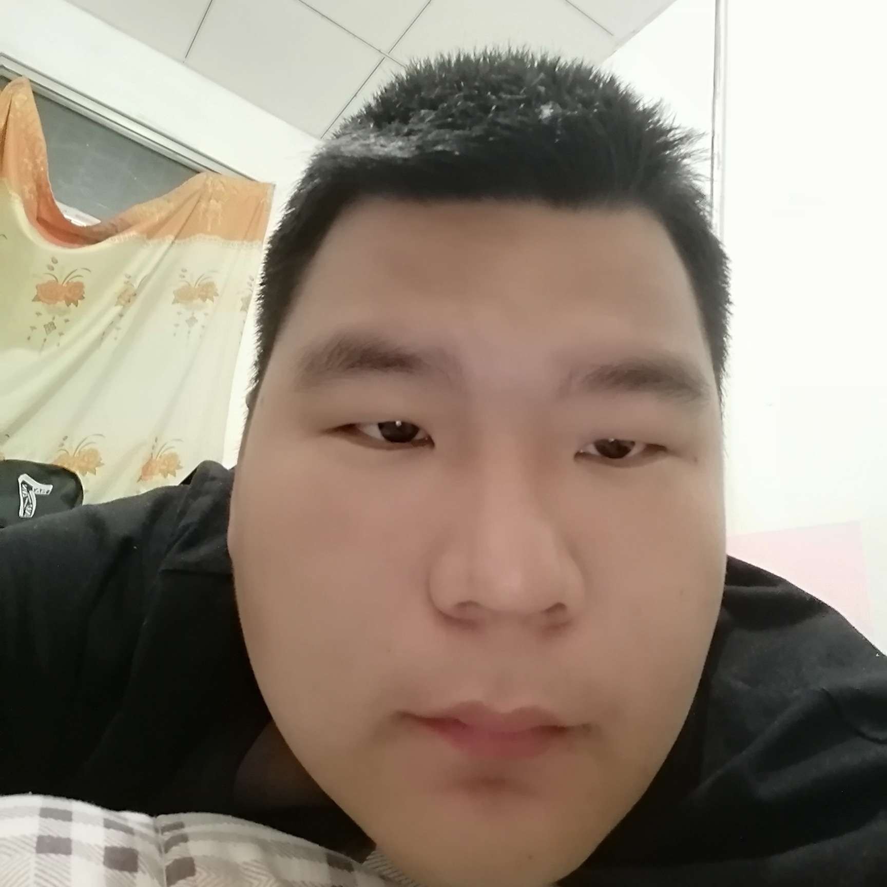 可以哭但绝不认输的照片