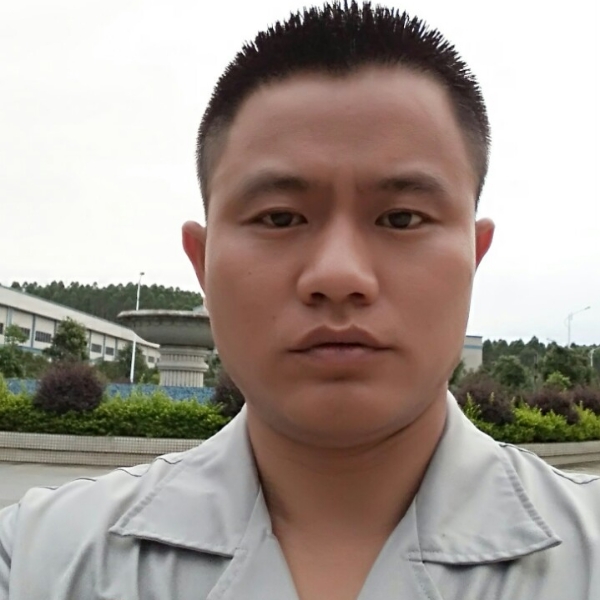 英勇云朵的照片