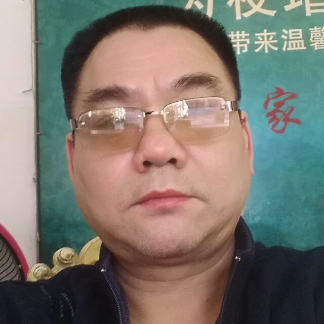 军佐佐的照片