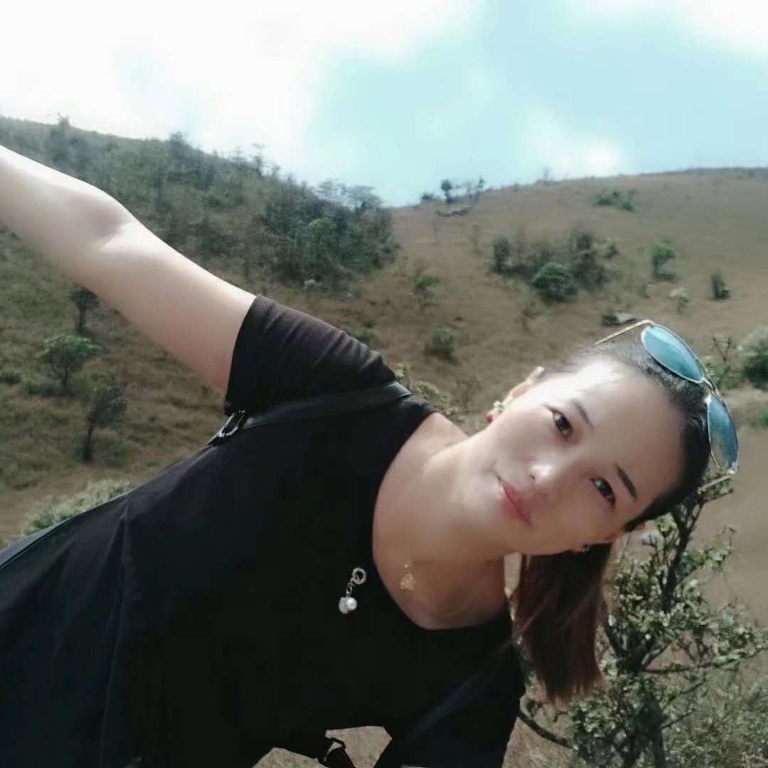 故事爱秀丽的照片