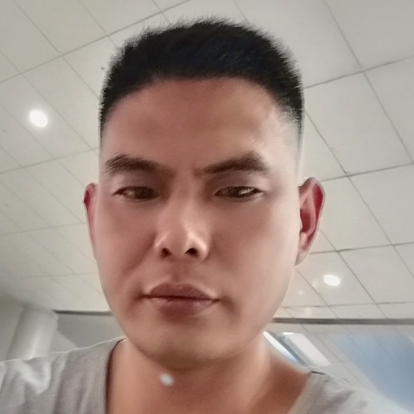 楼下那个女人的照片