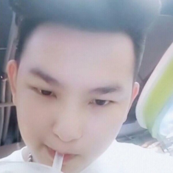 李泽洪的照片