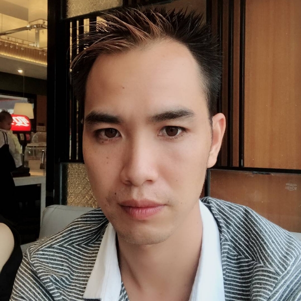 华悦辉龙的照片