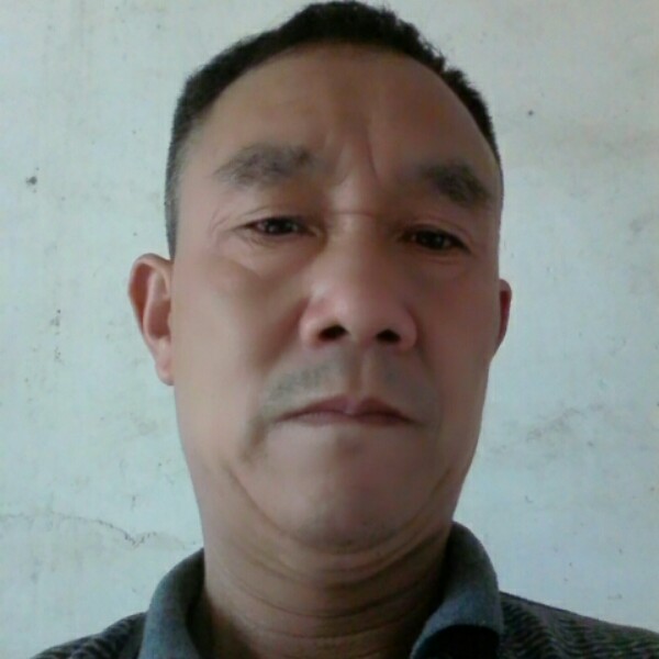 悲凉邂逅蓝莓的照片