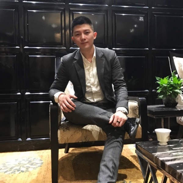 黄晓璟的照片