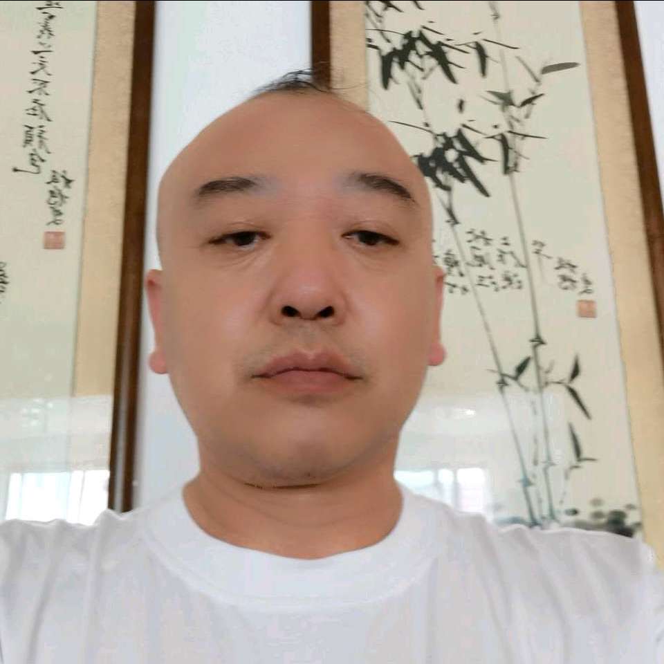 香氛回眸高兴的照片