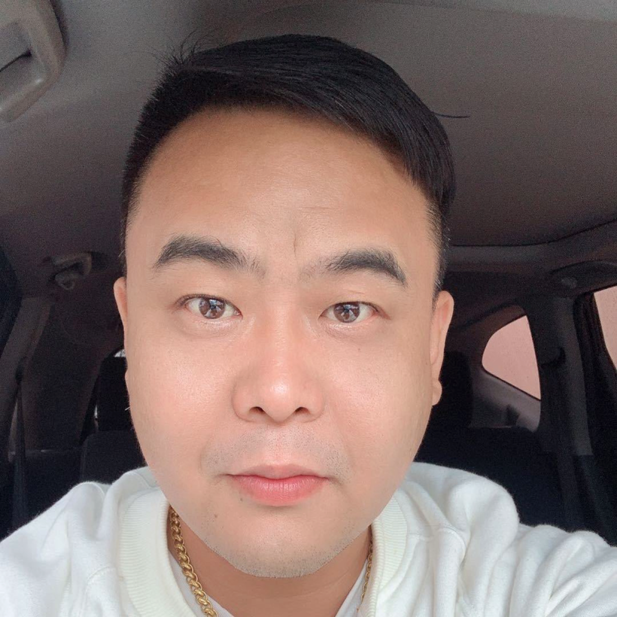 初夏挽手忘忧的照片