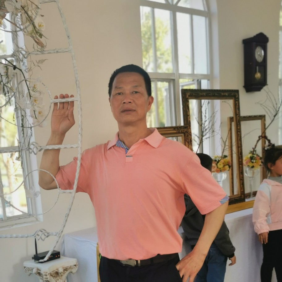 单身向暖阳的照片