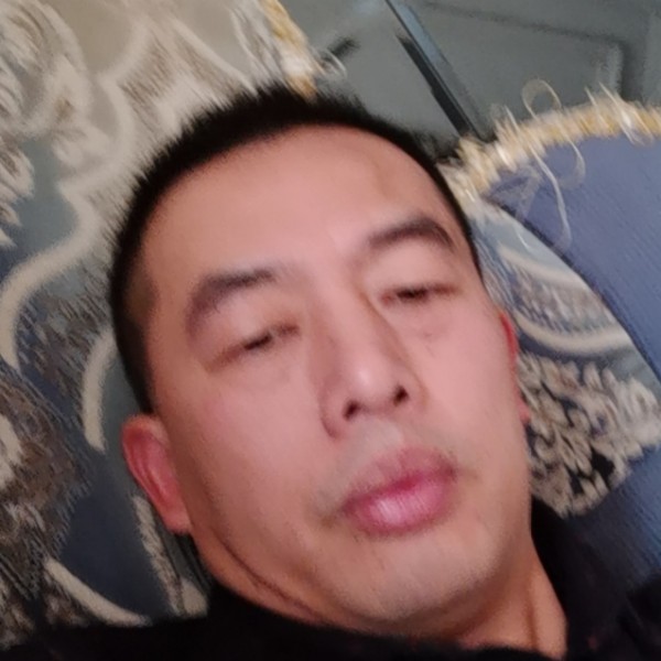 板凳請迷离的照片