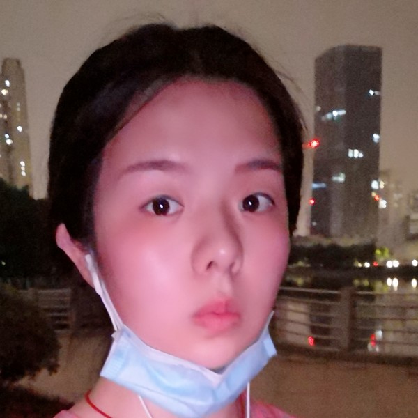 晨曦露水的照片