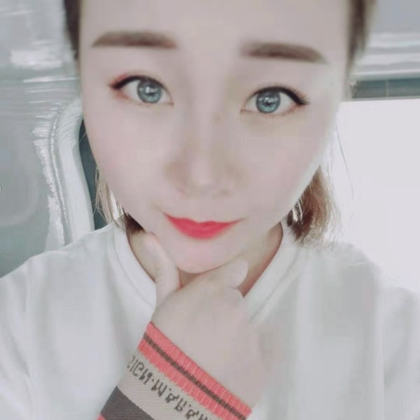 酸奶踢怕孤单的照片