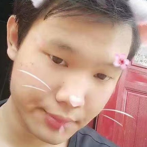 俊秀扯红酒的照片