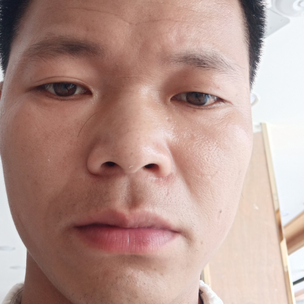 电灯胆深拥迷人的照片