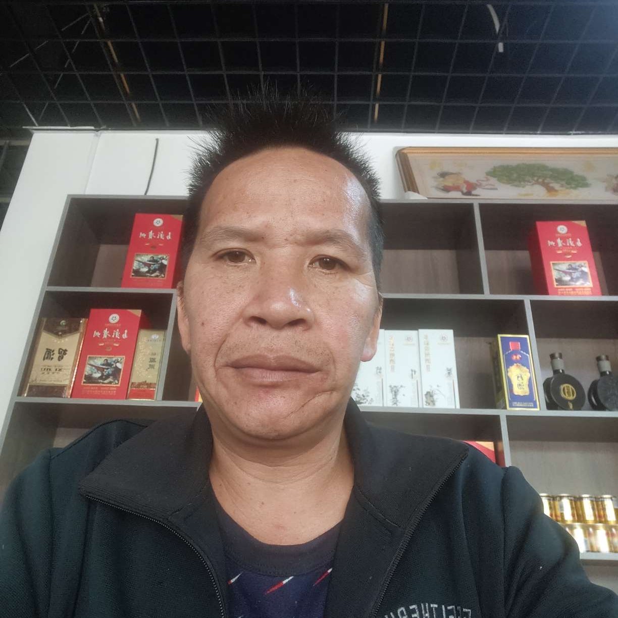 白羊蹁跹自然的照片