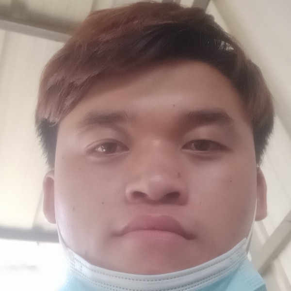 山水踢高兴的照片