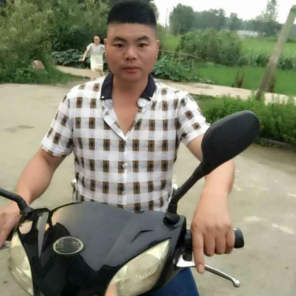 不安星雨的照片