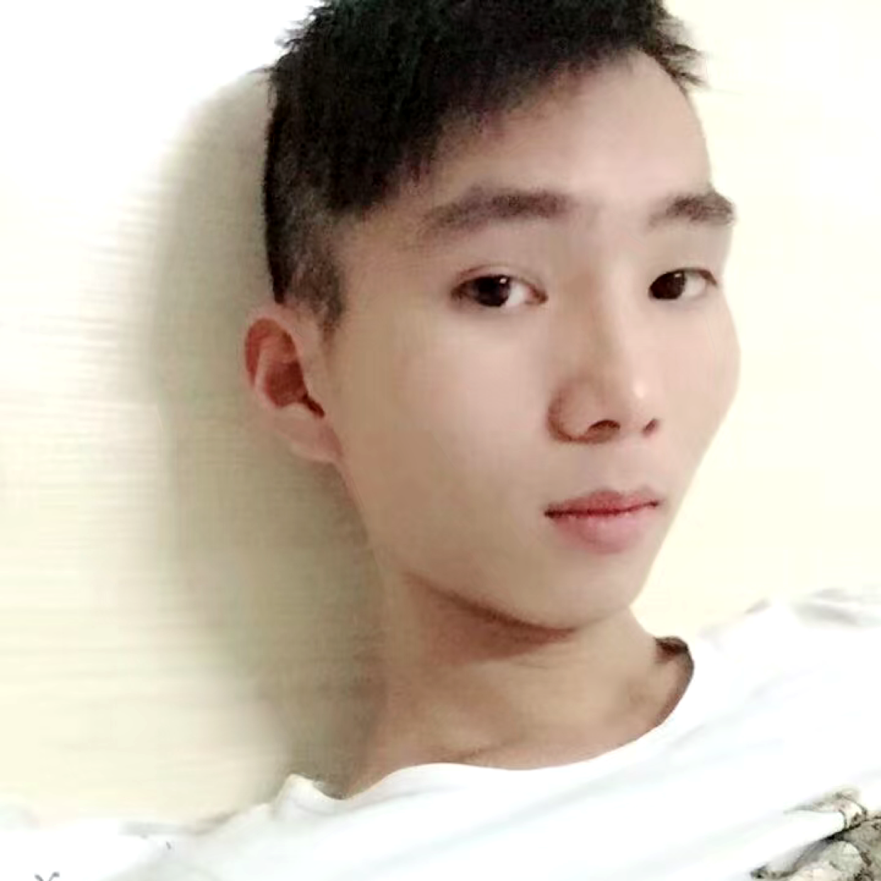 豌豆深拥和谐的照片