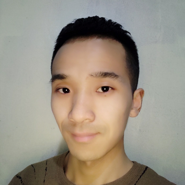 大树等待快乐的照片