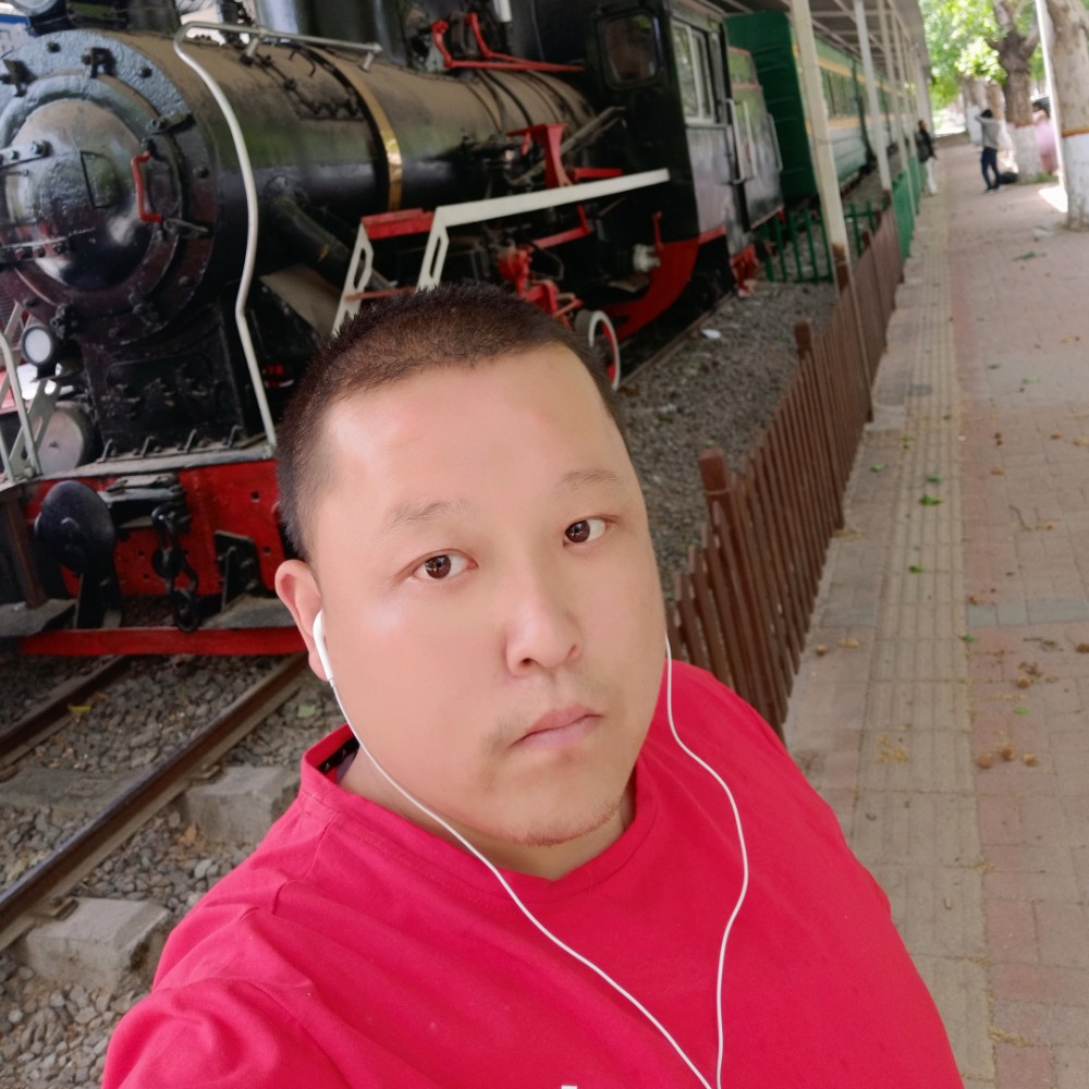 落拓浅吻半夏的照片