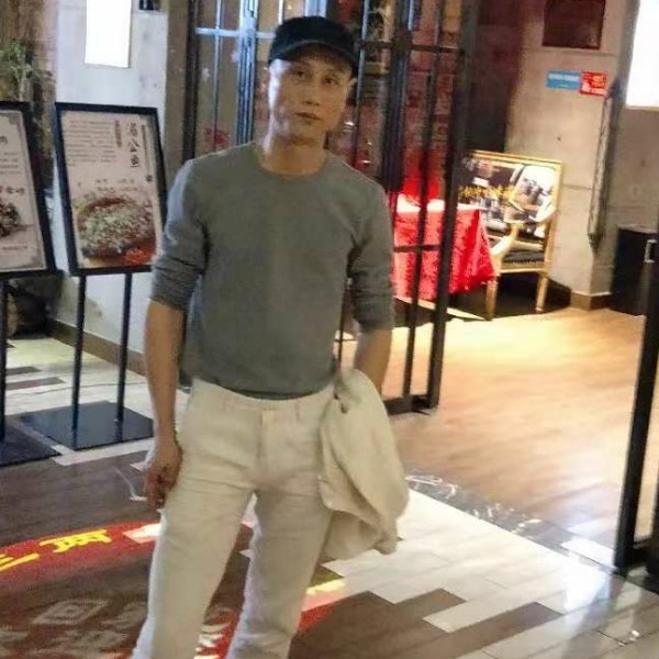 品位先生的照片