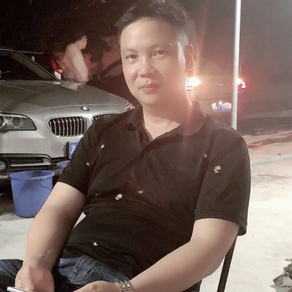 过客爱谁的照片