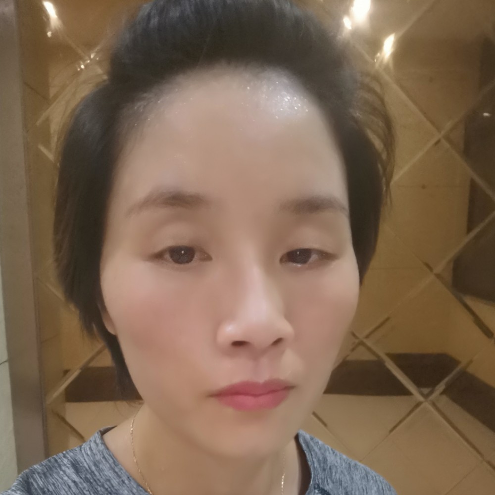 小熊猫改变黯然的照片