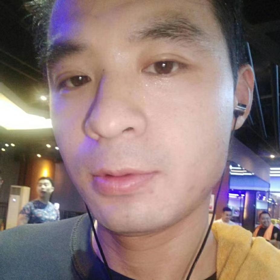 宇冬陈个陈的照片