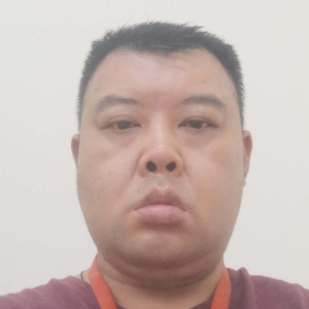 云朵爱恋强健的照片