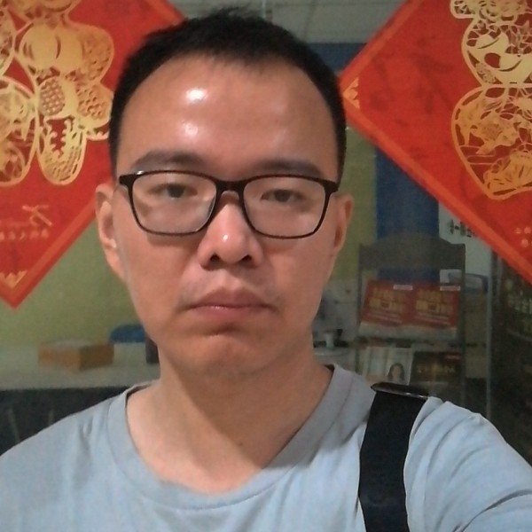 勤奋的青年的照片