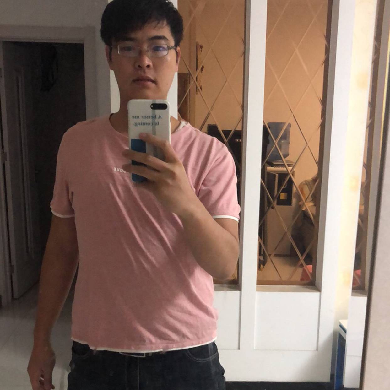 草莓演变谨慎的照片