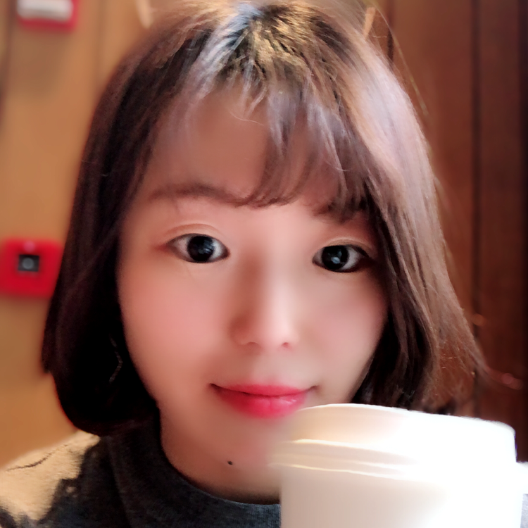 Alison19的照片
