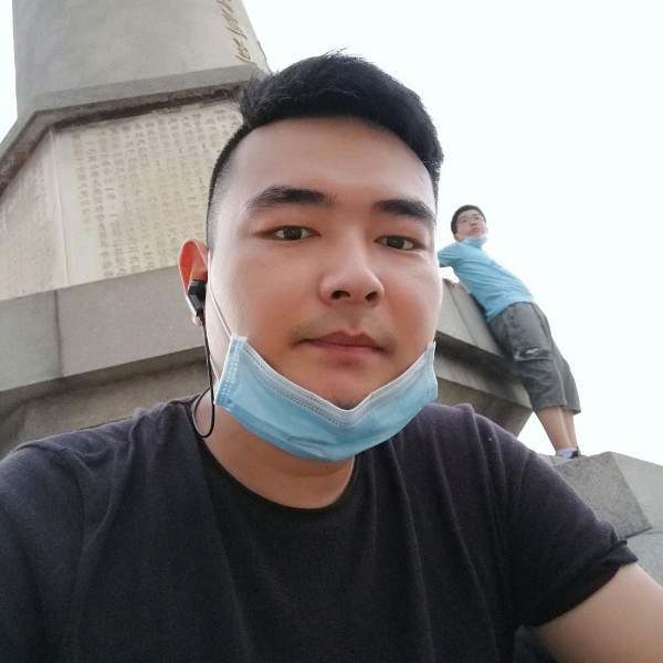粗狂大汉的照片