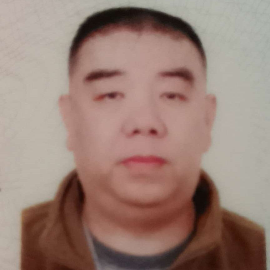 糖豆蹙眉英俊的照片