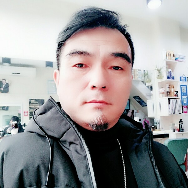 盛立麟的照片